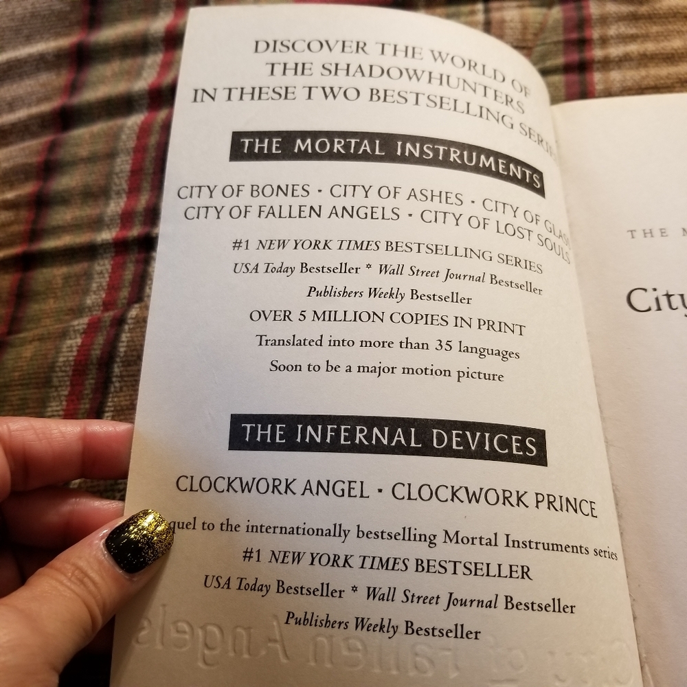 The Mortal Instruments Book 4 - Picture 3 of 4